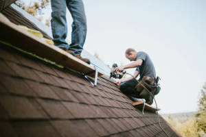 Local Roofers in Clifton East End, MD